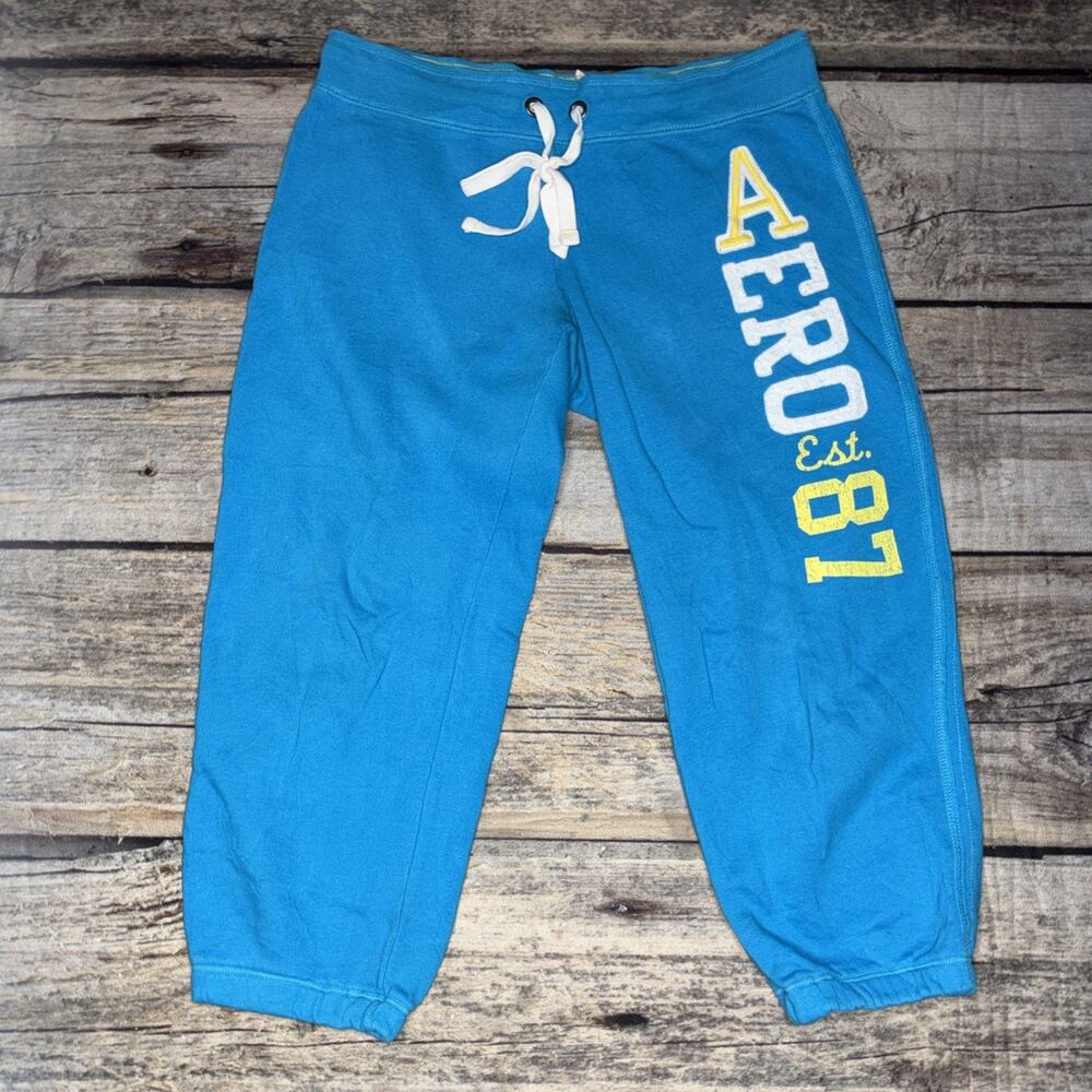 Aeropostale Womens Capri Sweatpants Medium Blue Crop Joggers Y2K Graphic Est 87